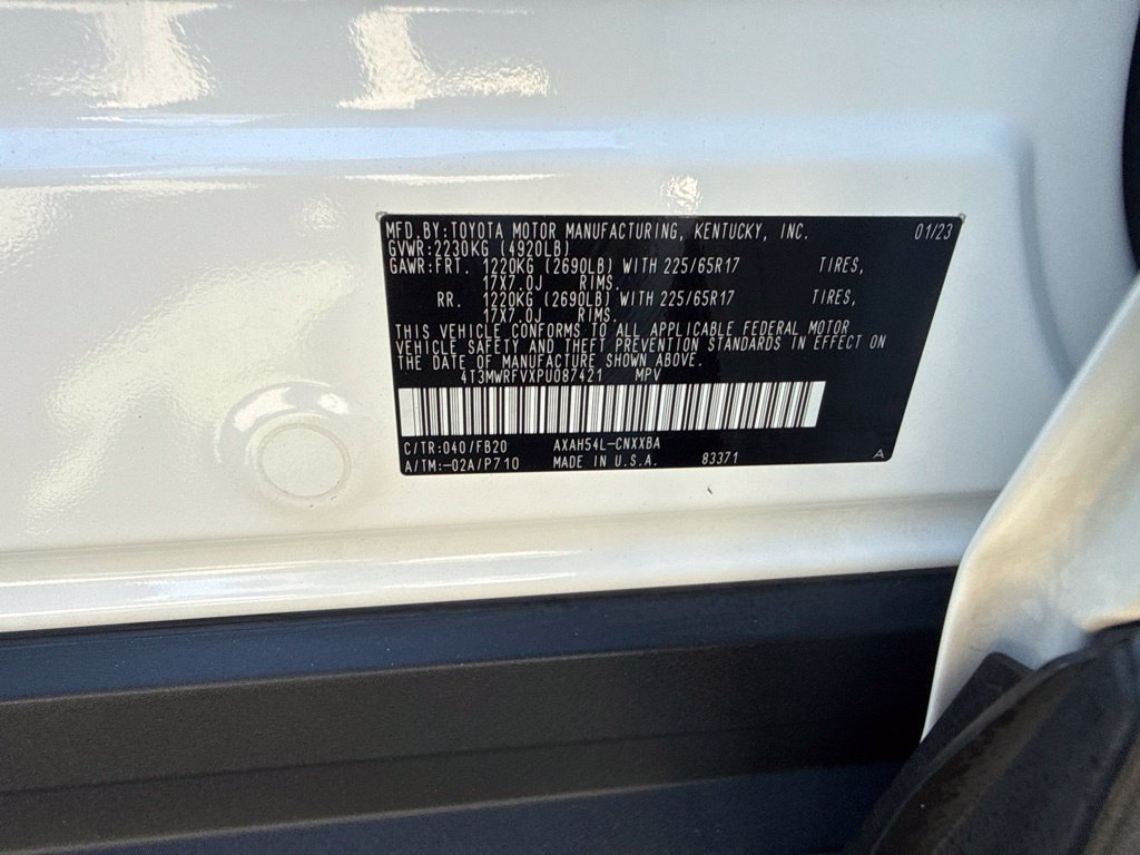 Used 2023 Toyota RAV4 LE AWD/4WD image 30