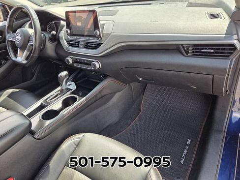 Used 2024 Nissan Altima 2.5 SR FWD image 16