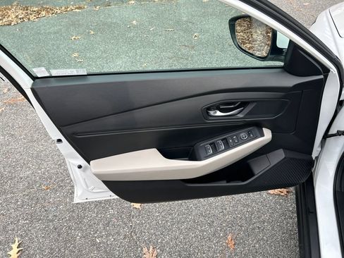 Used 2024 Honda Accord EX image 12