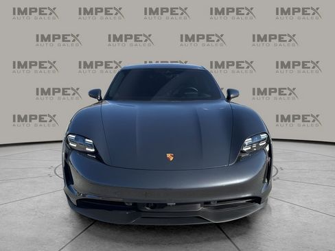 Used 2022 Porsche Taycan image 8