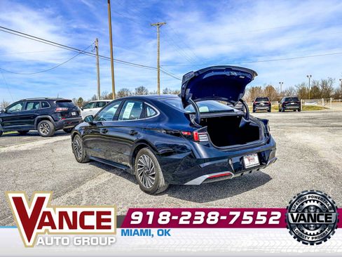 Used 2025 Hyundai Sonata SEL FWD image 15