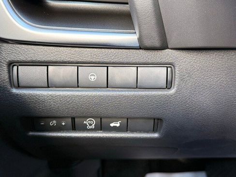 New 2026 Nissan Rogue SV image 32