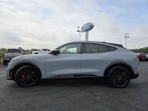 Used 2025 Ford Mustang Mach-E Premium w/ Sport Appearance Package AWD/4WD image 16