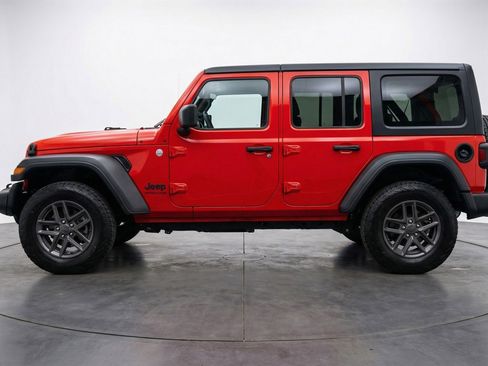 Used 2025 Jeep Wrangler Sport S image 5