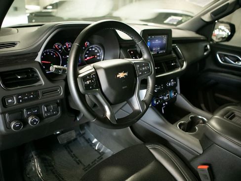 Used 2024 Chevrolet Suburban LS w/ Driver Alert Package RWD image 4