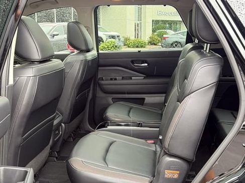 Certified 2023 Nissan Pathfinder SL w/ SL Premium Package AWD/4WD image 24