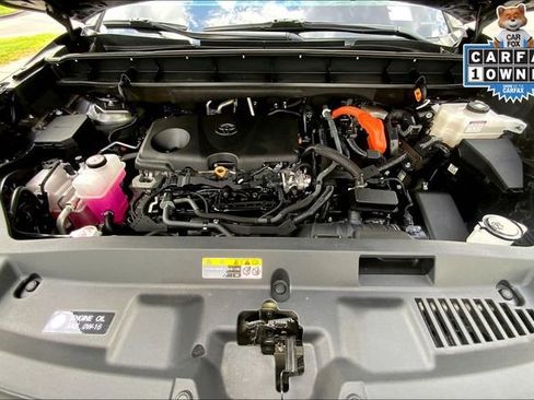 Used 2024 Toyota Highlander Platinum image 10