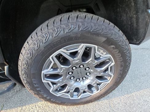 Used 2025 GMC Hummer EV 3X AWD/4WD image 4