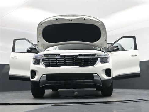 New 2026 Kia Seltos S image 22