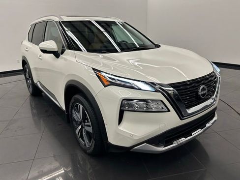 Certified 2023 Nissan Rogue Platinum w/ Platinum Premium Package image 2