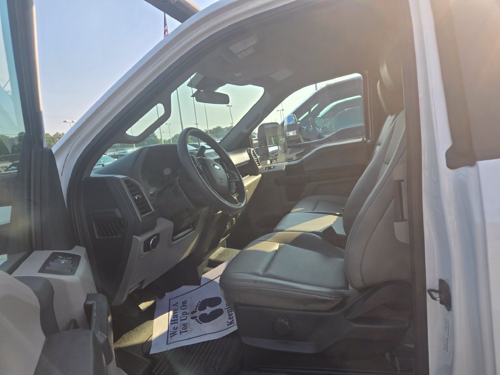 Used 2022 Ford F250 XL w/ Power Equipment Group RWD image 7