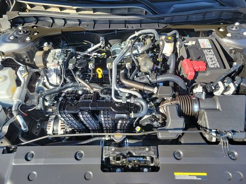 Used 2025 Nissan Altima 2.5 S FWD image 31