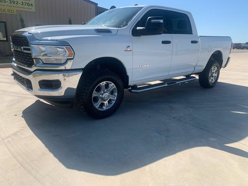 Used 2024 RAM 2500 Big Horn w/ Off Road Package AWD/4WD image 3