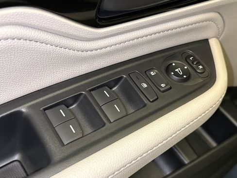 New 2026 Honda Odyssey Touring image 22