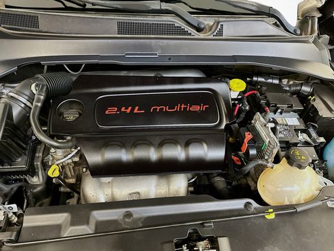 Used 2018 Jeep Compass Limited w/ Navigation Group image 34