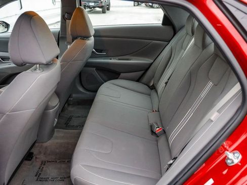 Used 2024 Hyundai Elantra Blue image 19