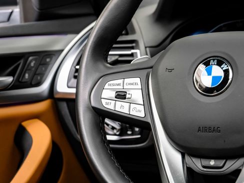 Used 2025 BMW X4 xDrive30i image 21