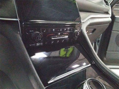 Used 2023 Jeep Grand Cherokee L Limited w/ Luxury Tech Group II image 33