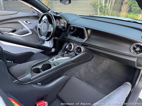 Used 2018 Chevrolet Camaro SS RWD image 37