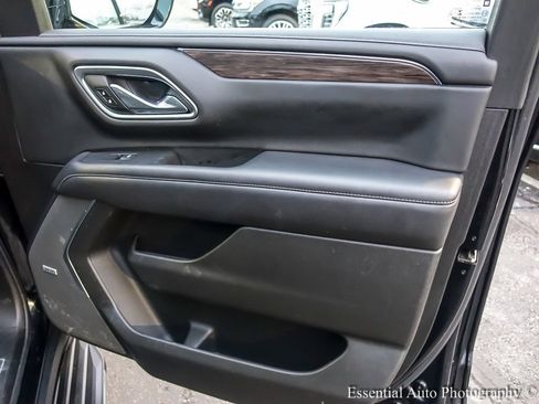 Used 2021 Chevrolet Tahoe LT w/ LT Signature Package image 38