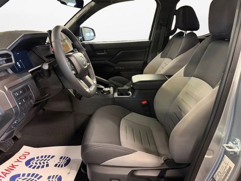 Used 2024 Toyota Tacoma TRD Off-Road image 11