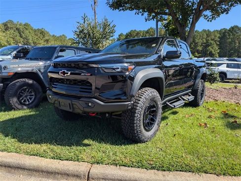 New 2025 Chevrolet Colorado ZR2 w/ ZR2 Bison Edition image 5