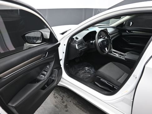 Used 2021 Honda Accord LX image 15