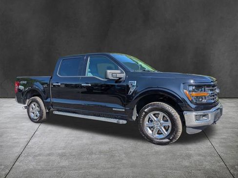Used 2025 Ford F150 XLT w/ Equipment Group 301A Standard AWD/4WD image 2