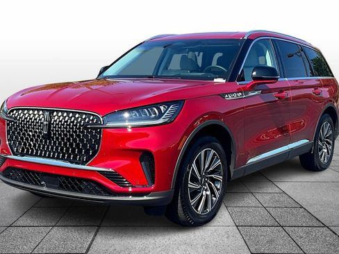 New 2025 Lincoln Aviator AWD w/ Equipment Group 101A image 2