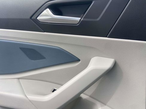 New 2026 Volkswagen Jetta SE FWD image 15