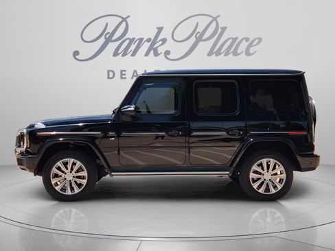 Certified 2021 Mercedes-Benz G 550 image 2