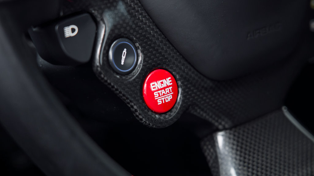 Used 2018 Ferrari 488 GTB RWD image 19