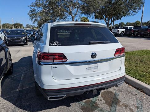 Used 2023 Volkswagen Atlas SE w/ Panoramic Sunroof Package image 4