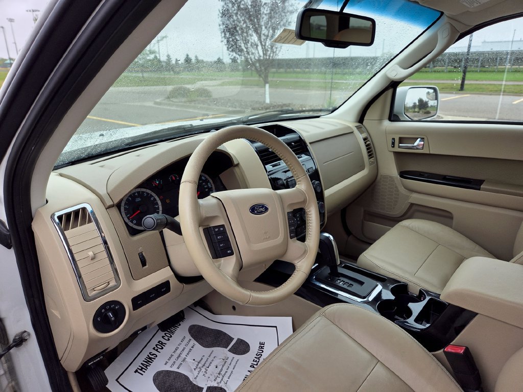 Used 2010 Ford Escape Limited AWD/4WD image 9