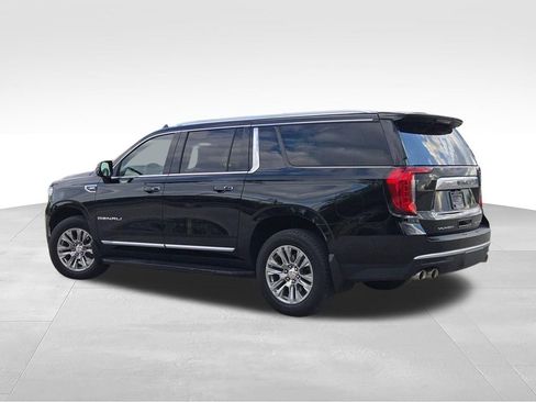 Used 2023 GMC Yukon XL Denali AWD/4WD image 15