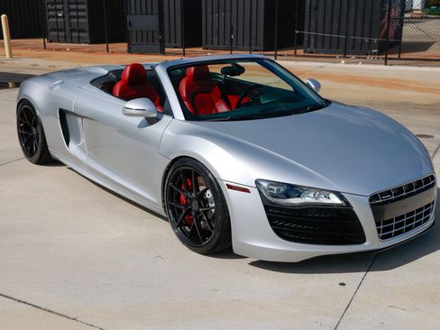 Used 2011 Audi R8 V10 image 20