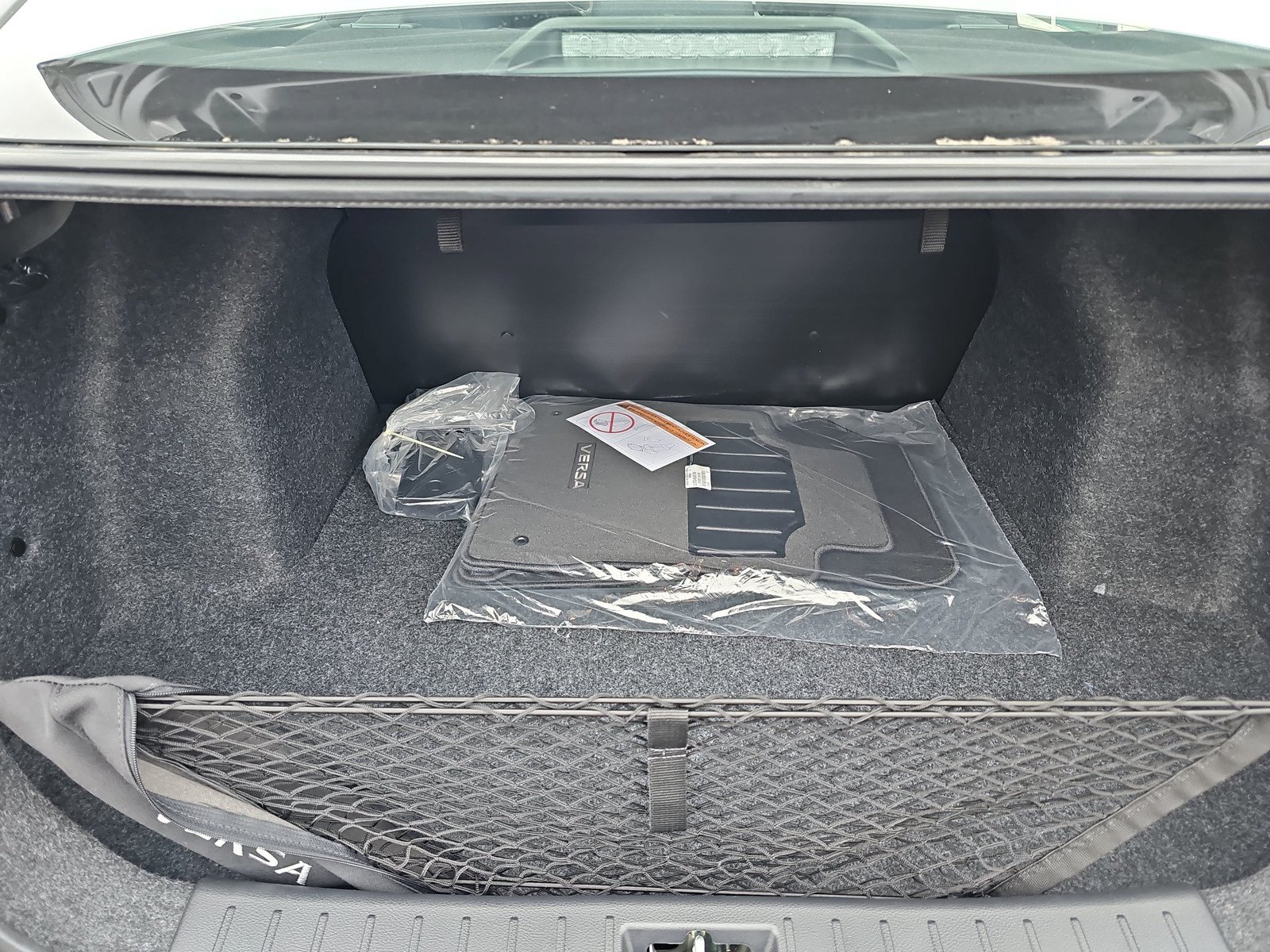 Used 2025 Nissan Versa S w/ Trunk Package FWD image 27