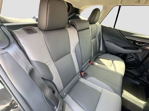Used 2025 Subaru Outback Onyx Edition XT AWD/4WD image 28