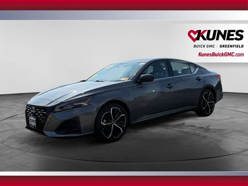 Used 2024 Nissan Altima 2.5 SR FWD image 5