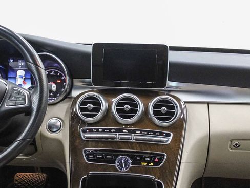 Used 2018 Mercedes-Benz C 300 Sedan image 15