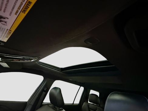 Used 2023 Jeep Grand Cherokee L Laredo image 26