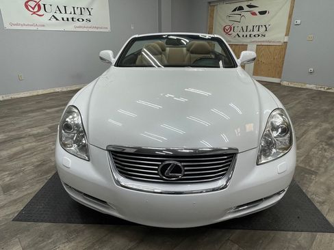Used 2010 Lexus SC 430 Convertible RWD image 3