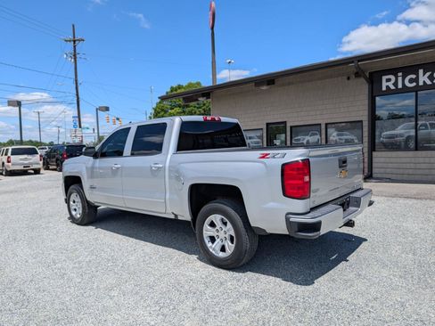 Used 2018 Chevrolet Silverado 1500 LT w/ Texas Edition AWD/4WD image 10
