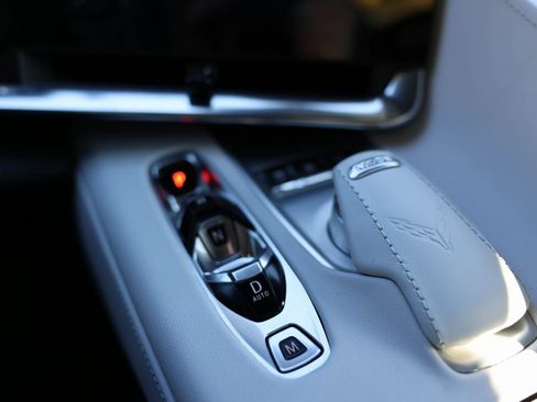 Used 2020 Chevrolet Corvette Stingray Preferred Cpe w/ 2LT Preferred Equipment Group RWD image 24