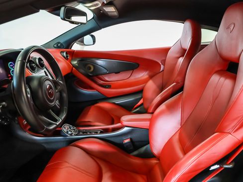 Used 2016 McLaren 570S Coupe RWD image 38