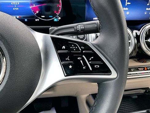 Certified 2025 Mercedes-Benz GLB 250 250 image 15