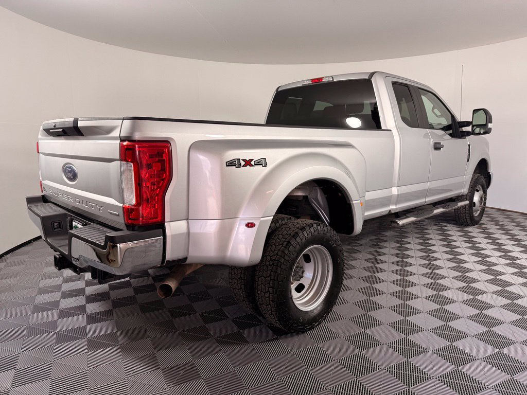 Used 2018 Ford F350 XL w/ Power Equipment Group AWD/4WD image 9