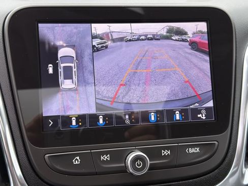 Certified 2019 Chevrolet Equinox Premier FWD image 24