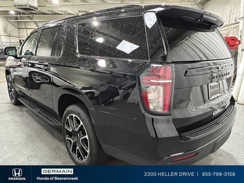 Used 2024 Chevrolet Suburban RST w/ Luxury Package AWD/4WD image 6