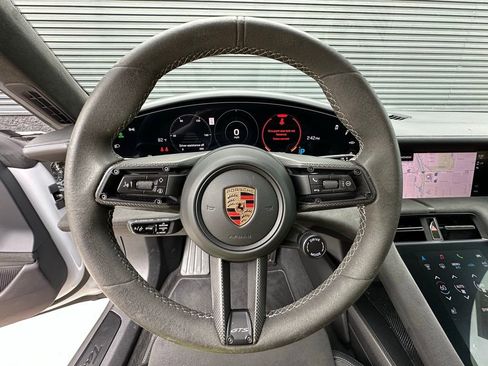 Used 2024 Porsche Taycan GTS image 20